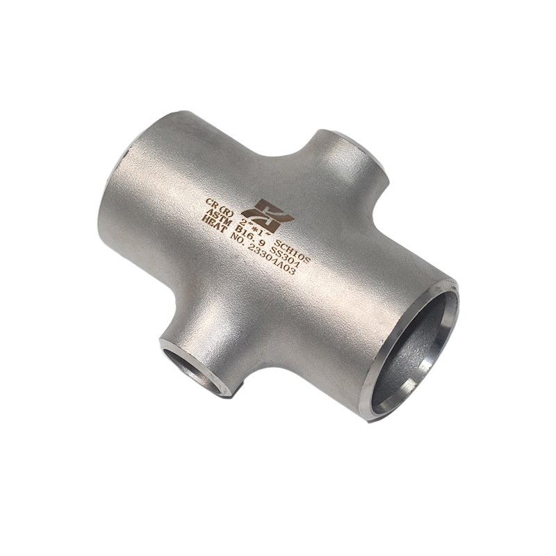 Metallin pelkistävät ristit putkiliitokset, jotka on valmistettu galvanoidusta ruostumattomasta teräksestä