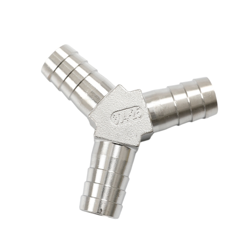 3 -tapainen Y -muotoinen piikkipohjainen kytkentäputki, joka sopii vesiöljyyn ja kaasuun